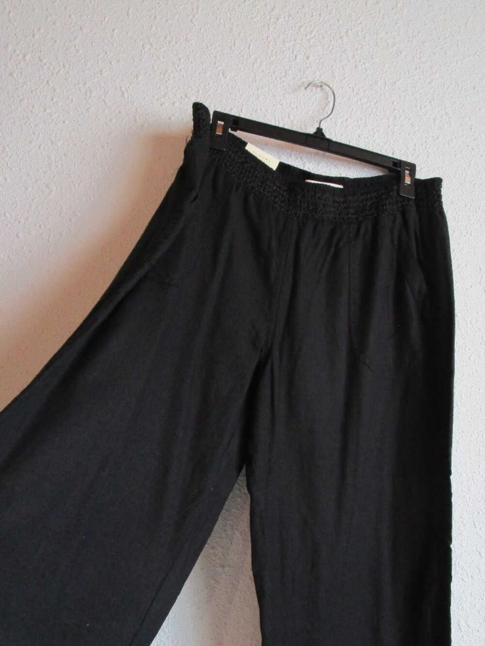 Black pull up linen pants. Size 16 w pockets. Sonoma NWT